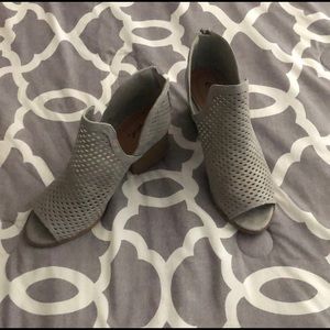 Qupid Distressed Bootie, Size 10